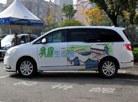 公安户外车贴喷绘如何保持效果?